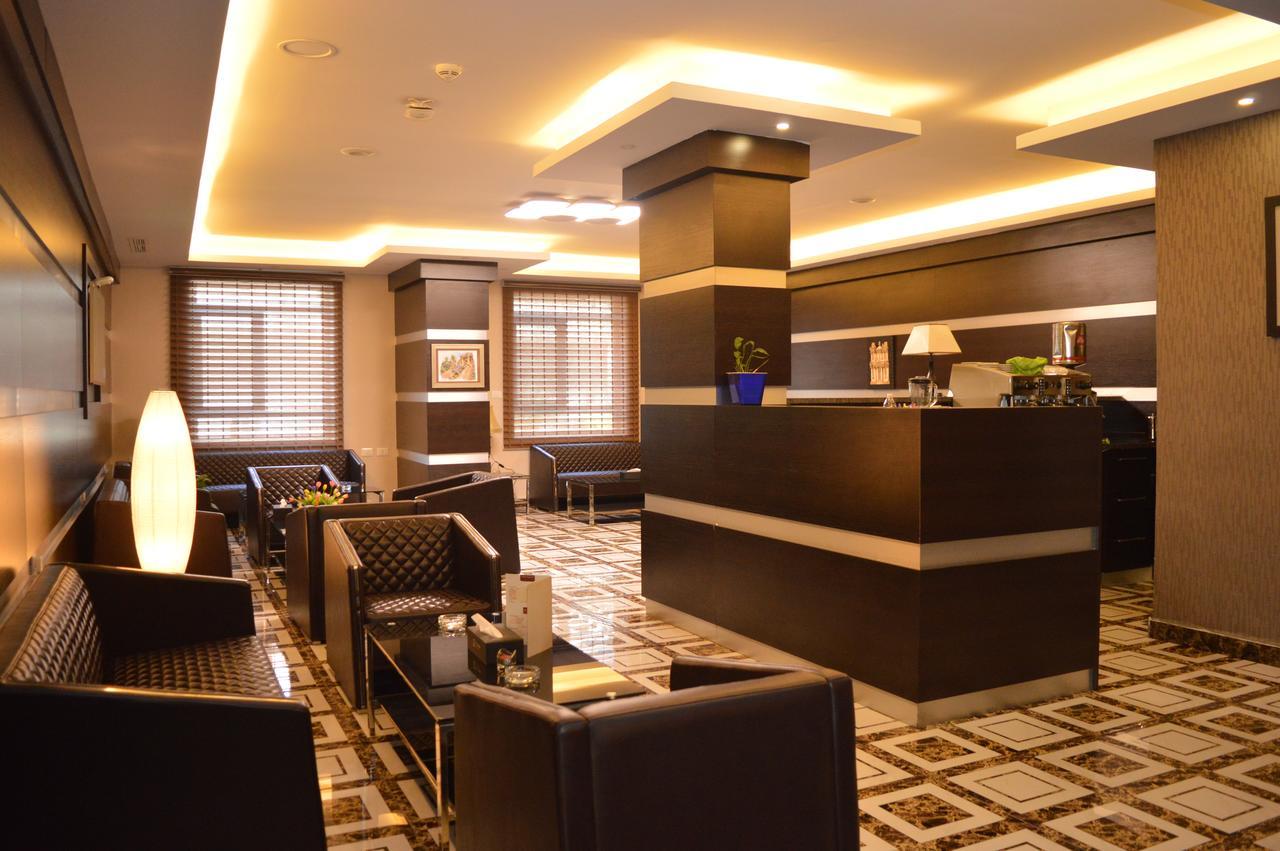 Tilal Almadina Hotel & Suites Амман Экстерьер фото