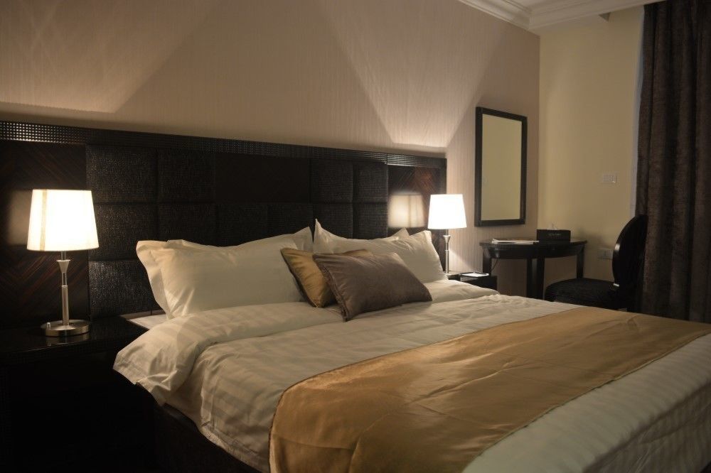 Tilal Almadina Hotel & Suites Амман Экстерьер фото