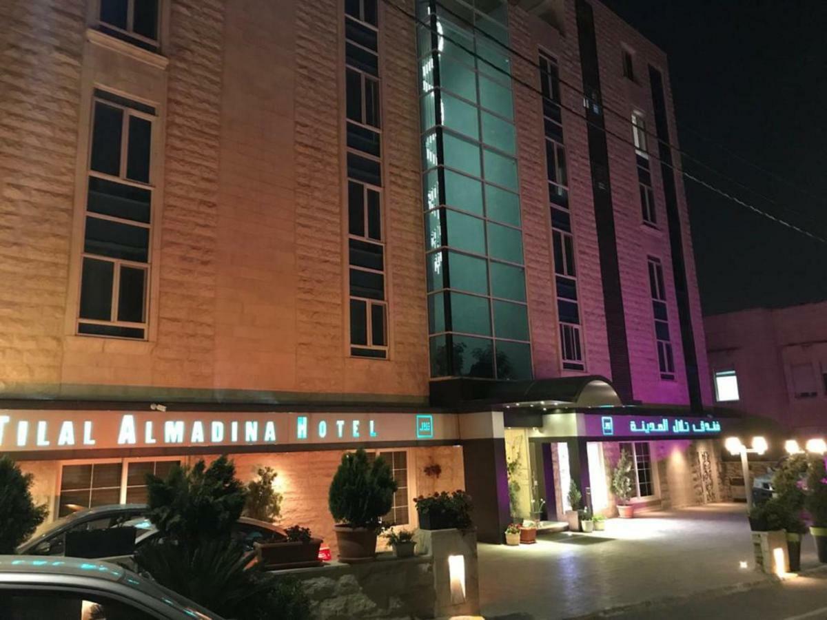 Tilal Almadina Hotel & Suites Амман Экстерьер фото